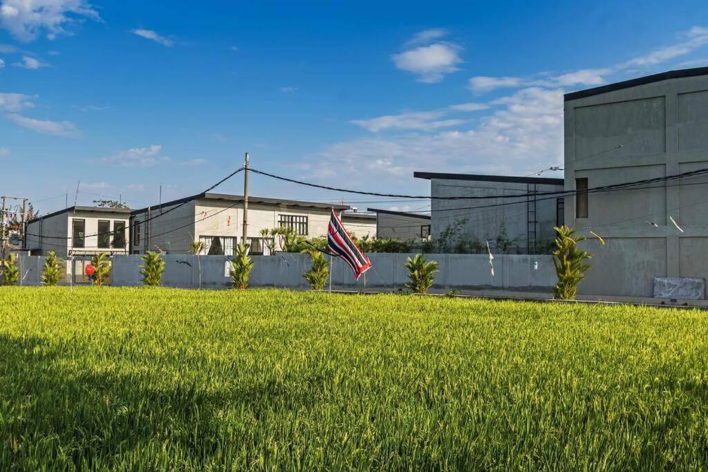 Manresa Villa Bali 4 Canggu Dış mekan fotoğraf