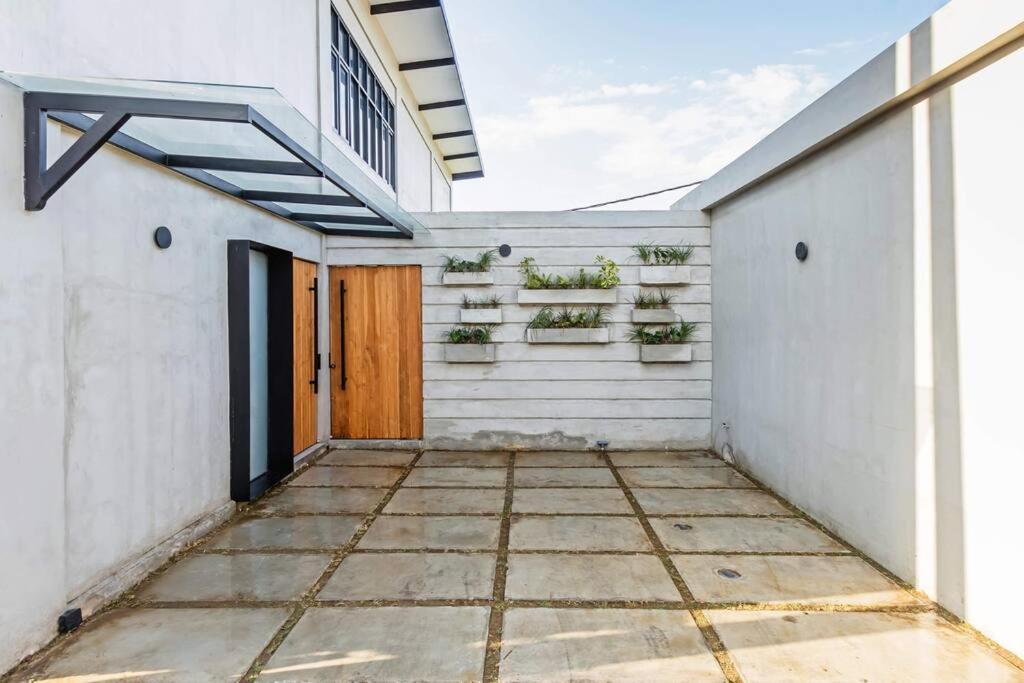 Manresa Villa Bali 4 Canggu Dış mekan fotoğraf